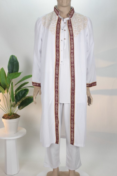 Kırmızı Astarlı Lüx Nakışlı Cüppe – Birinci Sınıf Kumaş ve Göz Alıcı Gold Nakış Detaylı