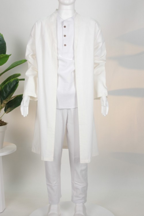 Beyaz Ekonomik Buhara Yaka Çocuk Cüppe – Rahat Kesim ve Sade Tasarımlı Çocuk Cüppesi