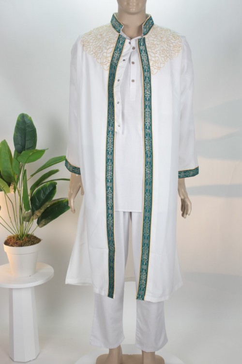 Yeşil Astarlı Lüx Nakışlı Cüppe – Birinci Sınıf Kumaş ve Göz Alıcı Gold Nakış Detaylı