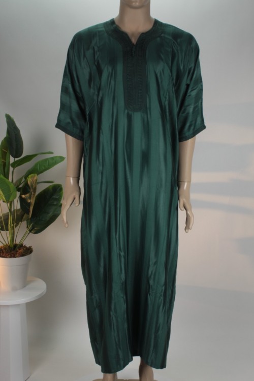 Yeşil İthal Kumaş Fas Fistanı – Gold Nakış İşlemeli ve Kendinden Desenli Lüx Erkek Entari