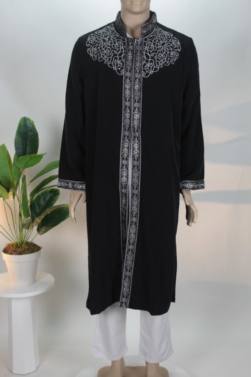 Siyah Astarlı Lüx Nakışlı Cüppe – Birinci Sınıf Kumaş ve Göz Alıcı Gold Nakış Detaylı