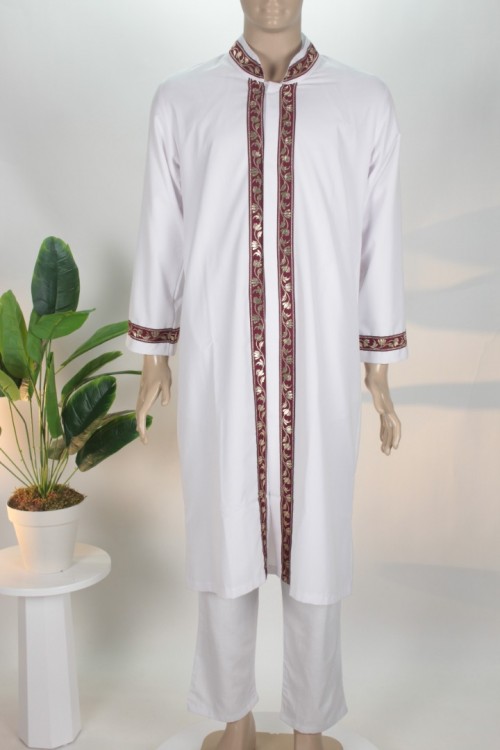 Kırmızı Şeritli Klasik Cüppe – Şerit Detaylı ve Birinci Sınıf İşçilikli Vakur Tasarım