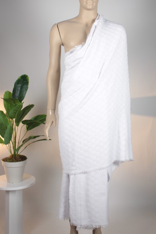 Zirve Seri Kare Desenli İhram – 1500 Gram %100 Saf Pamuk Ultra Lüx Havlu Dokulu