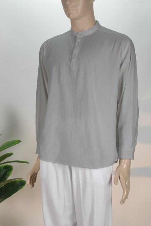 Açık Gri Yarım Düğmeli Keten Gömlek – Nefes Alan Doğal Kumaş Rahat Kesim Erkek Gömleği