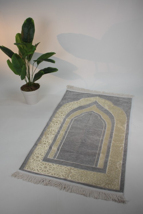 Gri Lüx Kabartmalı Saten Astarlı Seccade