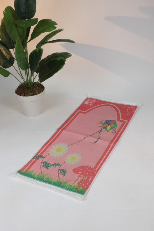 Desenli Kaymaz Tabanlı Çocuk Seccadesi