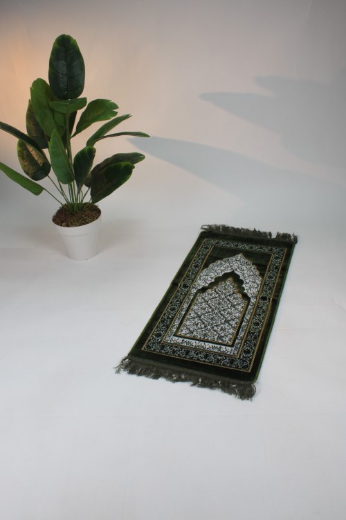 Haki Çocuk Seccadesi