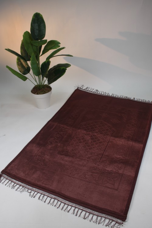 Kahverengi Peluş Seccade