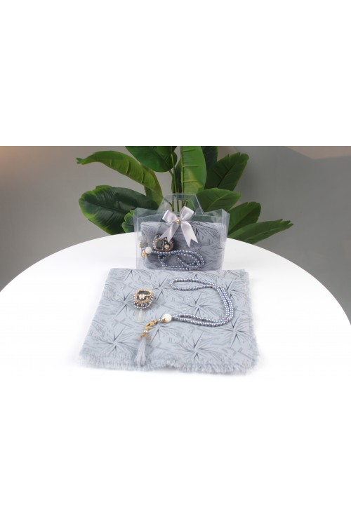 Gri Yazmalı Üçlü İbadet Seti – Mevlüt, Hac ve Umre İçin Şık Hediyelik Set