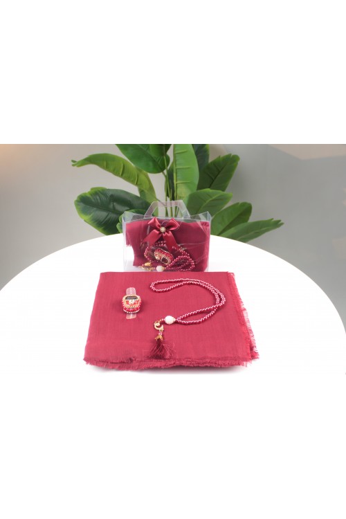 Kırmızı Yazmalı Üçlü İbadet Seti – Mevlüt, Hac ve Umre İçin Şık Hediyelik Set