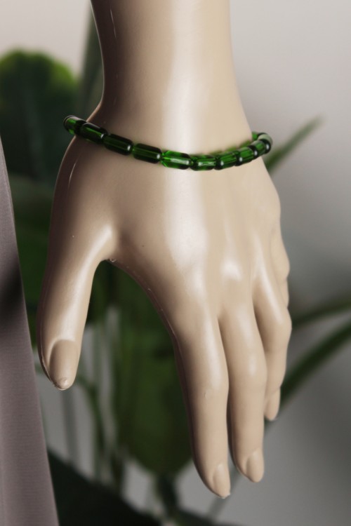 Özel Kesim Cam Bileklik – Zengin Renk Seçenekli, Parlak Dokulu ve Esnek Yapılı Şık Aksesuar-2