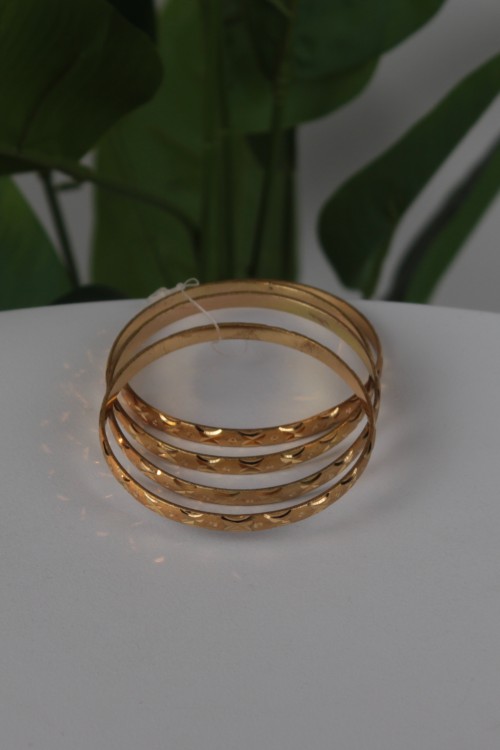 4’lü Altın Kaplama Çelik Bilezik Seti – Kararma Yapmaz, Özel Desen İşlemeli ve Şık Günlük Kullanım Takı Seti-1