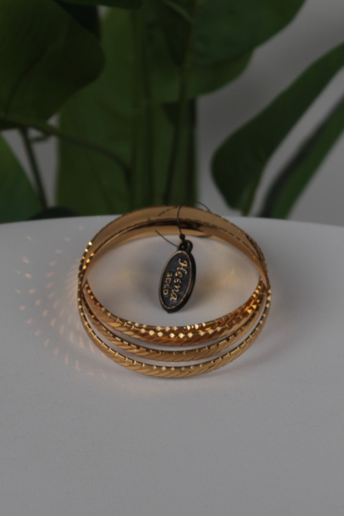 4’lü Altın Kaplama Çelik Bilezik Seti – Kararma Yapmaz, Özel Desen İşlemeli ve Şık Günlük Kullanım Takı Seti-2