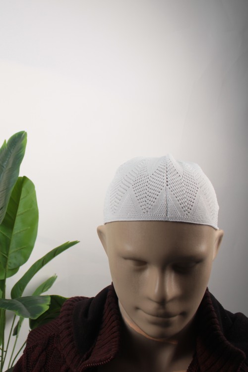 Beyaz 12'li Paket Kaliteli Örgü Takke – Hac ve Umre İçin  Esnek ve Hijyenik Poşetli Hediyelik Erkek Takke Seti