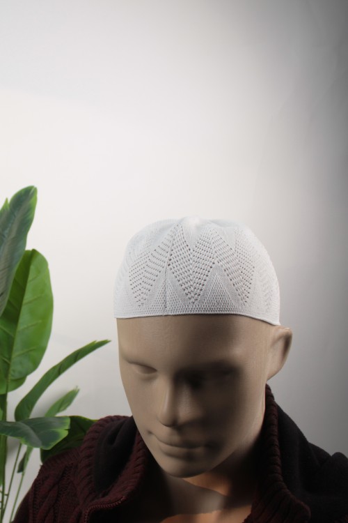 Beyaz 12'li Paket Kaliteli Örgü Takke – Hac ve Umre İçin  Esnek ve Hijyenik Poşetli Hediyelik Erkek Takke Seti