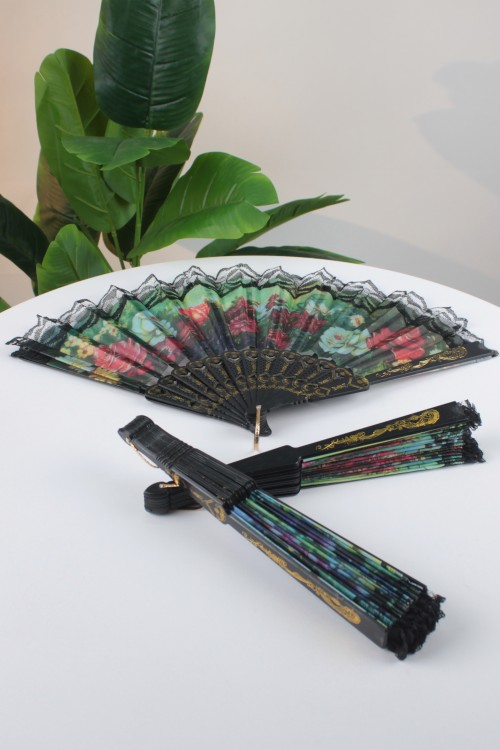 Dantelli Hediyelik Yelpaze – Hac ve Umre İçin Katlanabilir, Zarif Çiçek Desenli ve Estetik Bayan Yelpaze