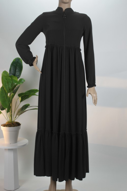 Siyah Beli ve Eteği Fırfırlı İpek Ferace