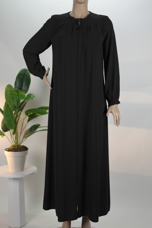 Siyah Yaka Pileli Medine İpeği Ferace